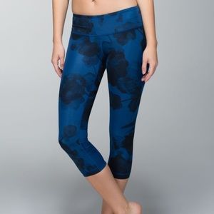 lululemon Wunder Under II Crop Jumbo Inky Floral